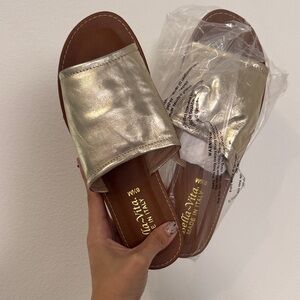 Bella Vita Women's Gold Slide Sandals size 8.5 - Made in Italy